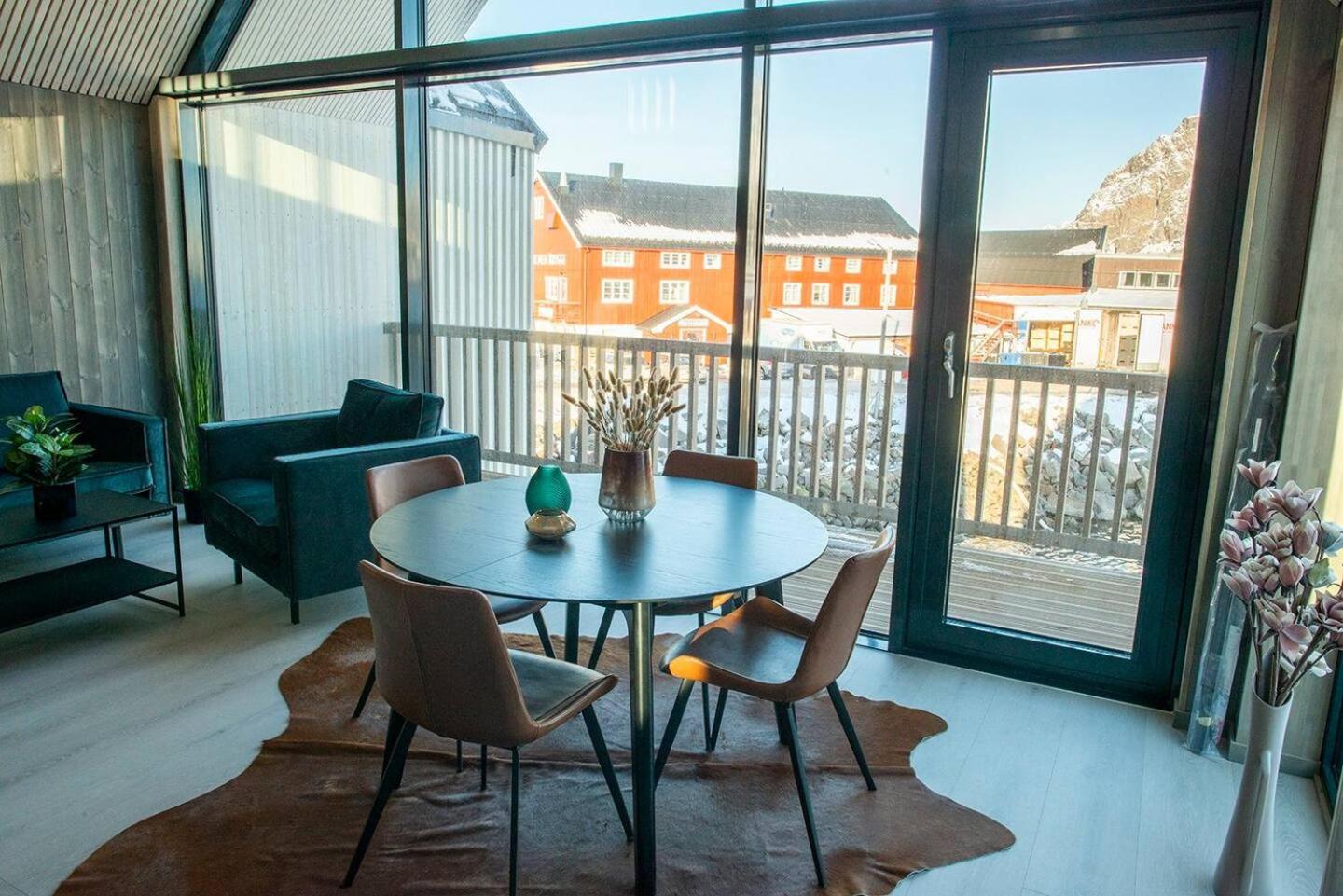 Ny Leilighet I Henningsvaer! Kültér fotó