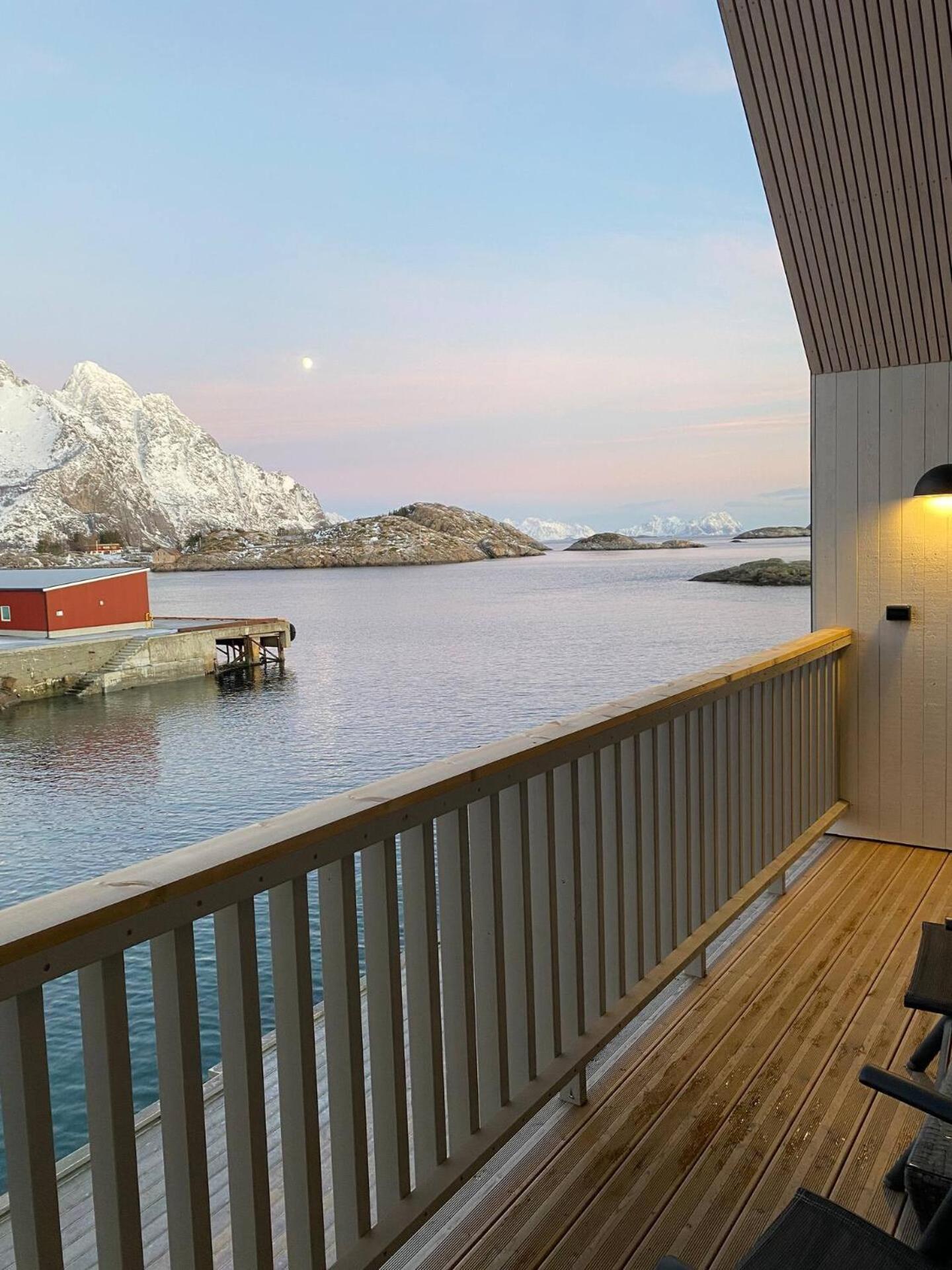 Ny Leilighet I Henningsvaer! Kültér fotó