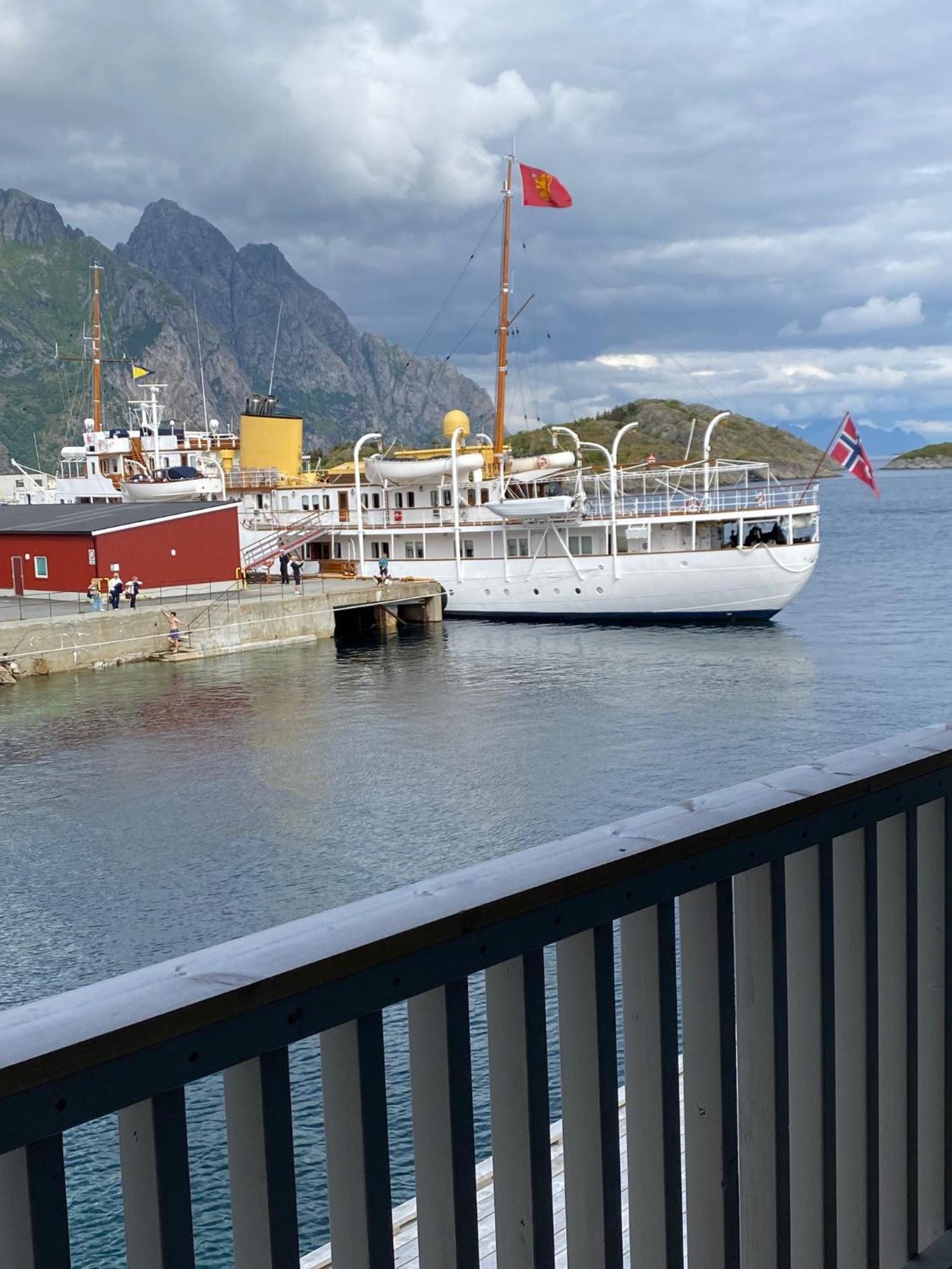 Ny Leilighet I Henningsvaer! Kültér fotó